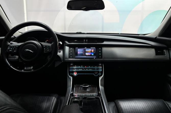 Jaguar XF II с пробегом 2016 года, цена 1 660 000 рублей, 197307 км, седан, Автокод Объявления