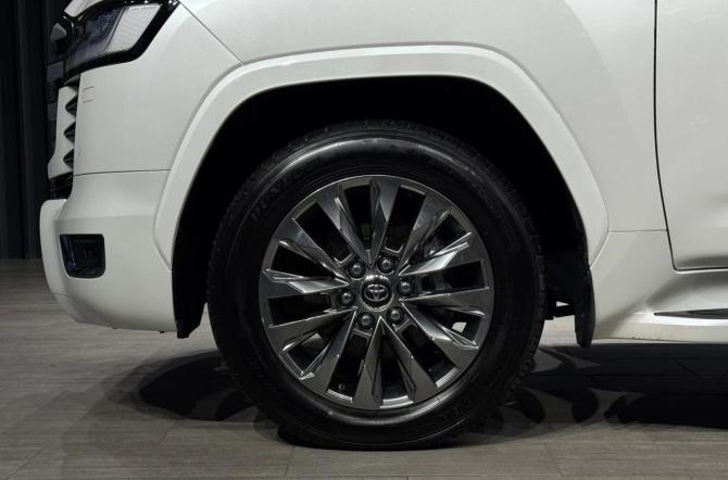 Toyota Land Cruiser 300 Series с пробегом 2021 года, цена 9 790 000 рублей, 48578 км, внедорожник, Автокод Объявления