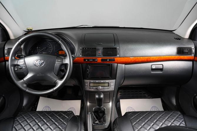 Toyota Avensis II Рестайлинг с пробегом 2008 года, цена 999 000 рублей, 322000 км, седан, Автокод Объявления