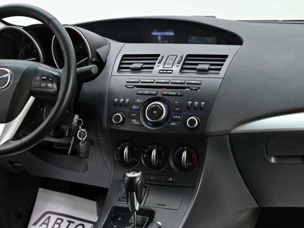 Mazda 3 II (BL) Рестайлинг с пробегом 2013 года, цена 639 000 рублей, 138695 км, седан, Автокод Объявления