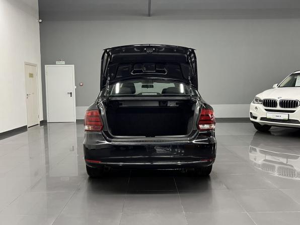 Volkswagen Polo V Рестайлинг с пробегом 2019 года, цена 1 065 000 рублей, 101521 км, седан, Автокод Объявления