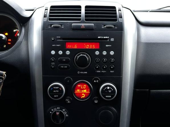 Suzuki Grand Vitara II Рестайлинг с пробегом 2010 года, цена 900 000 рублей, 274441 км, внедорожник, Автокод Объявления