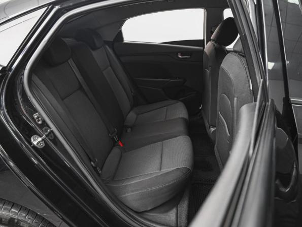 Hyundai Solaris II с пробегом 2019 года, цена 1 378 000 рублей, 106832 км, седан, Автокод Объявления