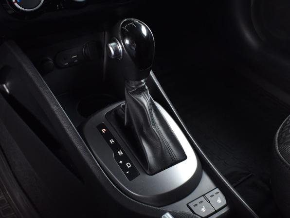 Kia Rio III Рестайлинг с пробегом 2015 года, цена 1 199 995 рублей, 71979 км, седан, Автокод Объявления