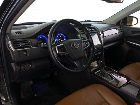 Toyota Camry VII (XV50) Рестайлинг 2 с пробегом 2017 года, цена 2 125 000 рублей, 158268 км, седан, Автокод Объявления