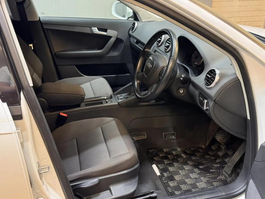 Audi A3 II (8P) Рестайлинг 2 Красноярск  - изображение 9