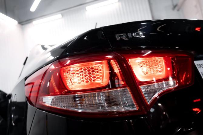Kia Rio III Рестайлинг с пробегом 2016 года, цена 1 090 000 рублей, 112476 км, седан, Автокод Объявления