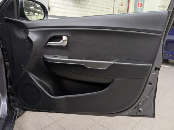 Kia Rio III Рестайлинг с пробегом 2015 года, цена 950 000 рублей, 113903 км, седан, Автокод Объявления