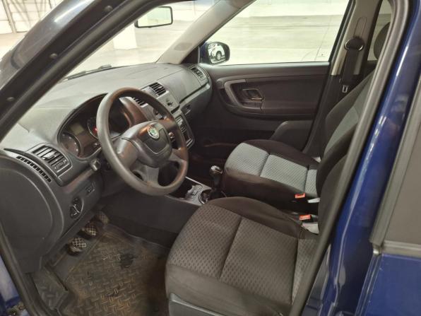 Skoda Fabia II Рестайлинг с пробегом 2011 года, цена 355 000 рублей, 198809 км, хэтчбек, Автокод Объявления