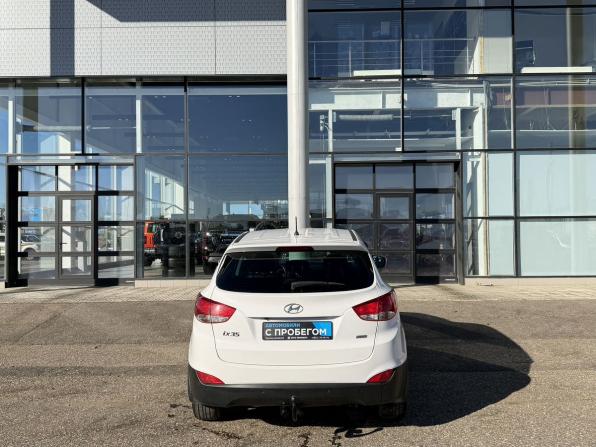 Hyundai ix35 I Рестайлинг с пробегом 2014 года, цена 1 300 000 рублей, 111026 км, внедорожник, Автокод Объявления
