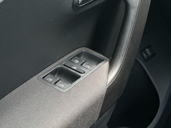 Volkswagen Polo V Рестайлинг с пробегом 2018 года, цена 1 150 000 рублей, 128500 км, седан, Автокод Объявления