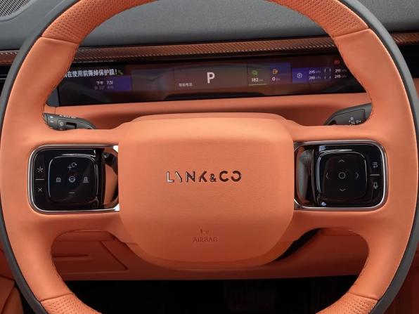 Новый Lynk &amp; Co 900 2026 года, цена 8 750 000 рублей, внедорожник, Автокод Объявления