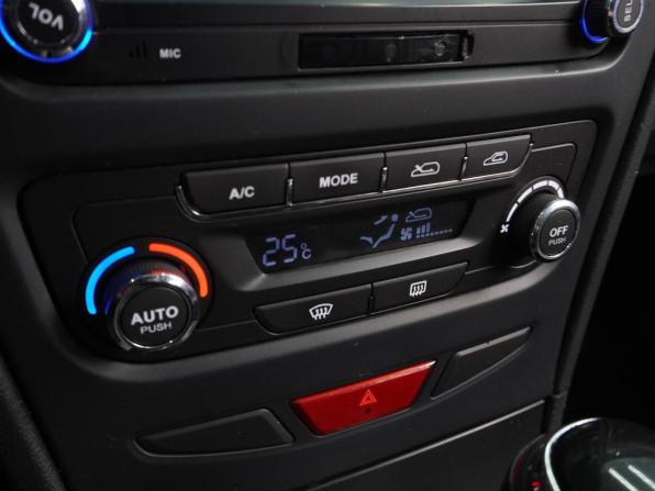 Dongfeng S30 с пробегом 2014 года, цена 524 000 рублей, 93217 км, седан, Автокод Объявления