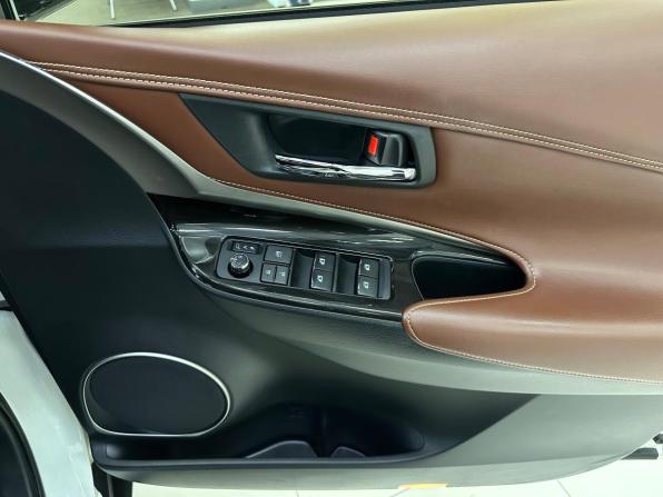 Toyota Harrier III (XU60) Рестайлинг с пробегом 2018 года, цена 2 950 000 рублей, 52167 км, внедорожник, Автокод Объявления