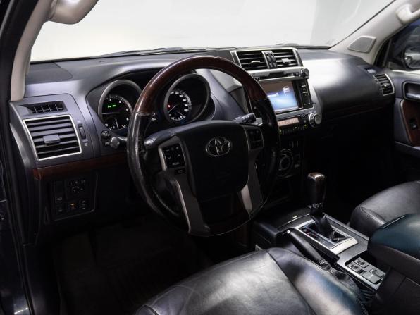 Toyota Land Cruiser Prado 150 Series Рестайлинг 1 с пробегом 2014 года, цена 2 990 000 рублей, 256795 км, внедорожник, Автокод Объявления