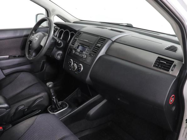 Nissan Tiida I Рестайлинг с пробегом 2013 года, цена 707 000 рублей, 216271 км, седан, Автокод Объявления