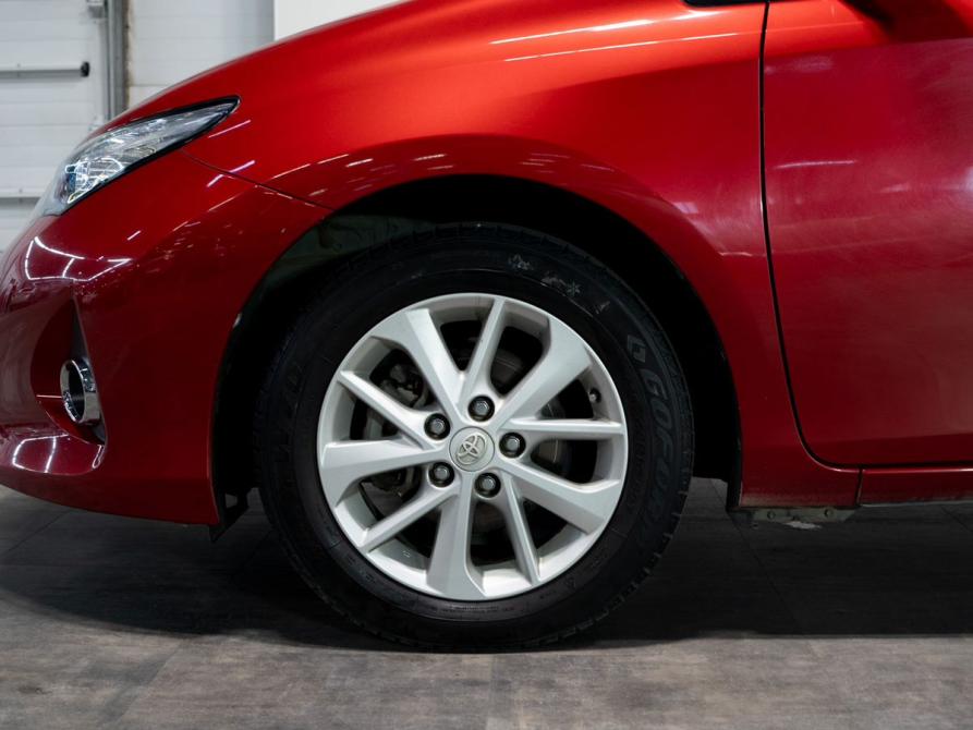 Toyota Auris II Чита  - изображение 19
