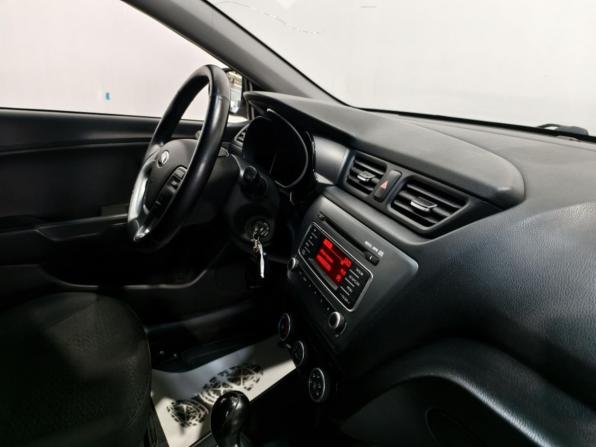 Kia Rio III Рестайлинг с пробегом 2015 года, цена 1 023 000 рублей, 167747 км, седан, Автокод Объявления