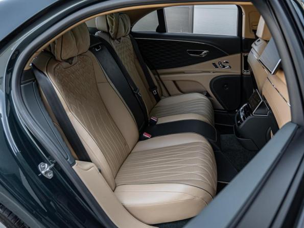 Bentley Flying Spur III с пробегом 2021 года, цена 17 550 000 рублей, 60522 км, седан, Автокод Объявления