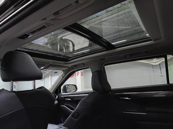 Toyota Highlander IV (XU70) с пробегом 2026 года, цена 4 990 000 рублей, 9651 км, внедорожник, Автокод Объявления