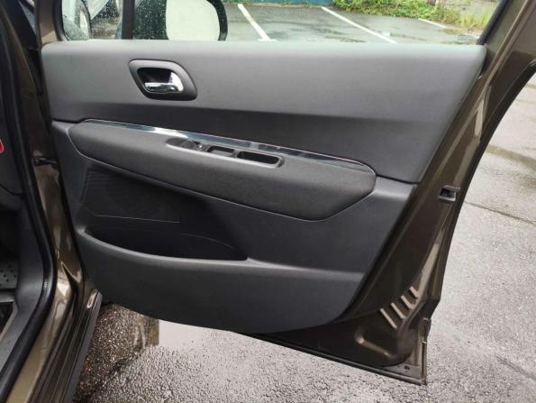 Peugeot 3008 I с пробегом 2011 года, цена 719 000 рублей, 76280 км, внедорожник, Автокод Объявления