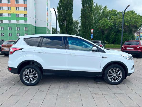 Ford Kuga II Рестайлинг с пробегом 2018 года, цена 1 895 000 рублей, 135680 км, внедорожник, Автокод Объявления