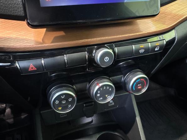Lada (ВАЗ) Vesta I Рестайлинг (NG) с пробегом 2023 года, цена 1 361 000 рублей, 47179 км, седан, Автокод Объявления