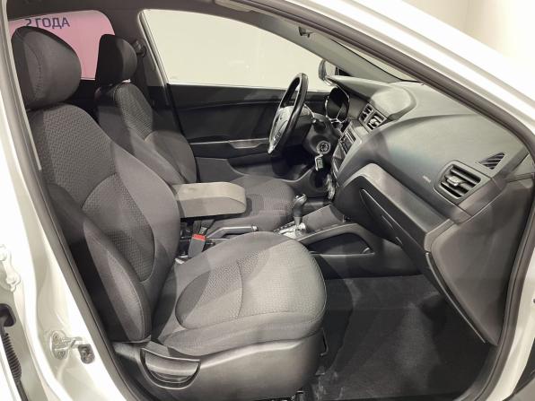 Kia Rio III с пробегом 2015 года, цена 949 000 рублей, 132868 км, седан, Автокод Объявления