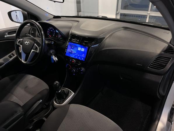 Hyundai Solaris I с пробегом 2011 года, цена 579 000 рублей, 158698 км, седан, Автокод Объявления