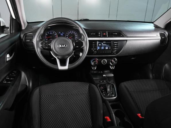 Kia Rio IV с пробегом 2018 года, цена 1 029 000 рублей, 132578 км, седан, Автокод Объявления