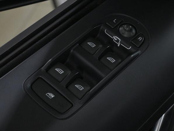 Land Rover Freelander II Рестайлинг 2 с пробегом 2014 года, цена 1 640 000 рублей, 127200 км, внедорожник, Автокод Объявления