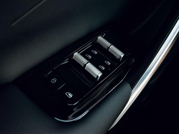 Geely Atlas II с пробегом 2024 года, цена 2 675 000 рублей, 63348 км, внедорожник, Автокод Объявления