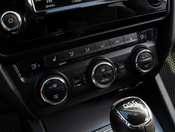 Skoda Octavia III (A7) с пробегом 2015 года, цена 1 499 000 рублей, 267818 км, лифтбек, Автокод Объявления