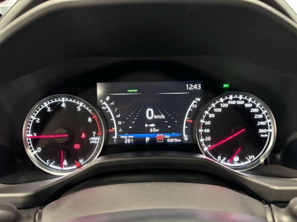 Toyota Land Cruiser 300 Series с пробегом 2021 года, цена 9 900 000 рублей, 42800 км, внедорожник, Автокод Объявления