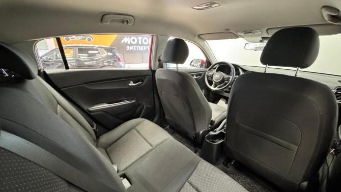 Kia Rio IV Рестайлинг с пробегом 2021 года, цена 1 860 000 рублей, 6263 км, хэтчбек, Автокод Объявления
