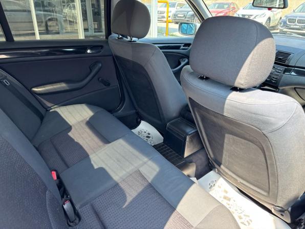 BMW 3 серии IV (E46) Рестайлинг с пробегом 2001 года, цена 760 000 рублей, 299900 км, седан, Автокод Объявления