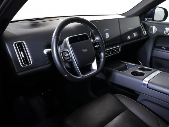 Li Auto (Lixiang) L9 I с пробегом 2023 года, цена 5 690 000 рублей, 86000 км, внедорожник, Автокод Объявления