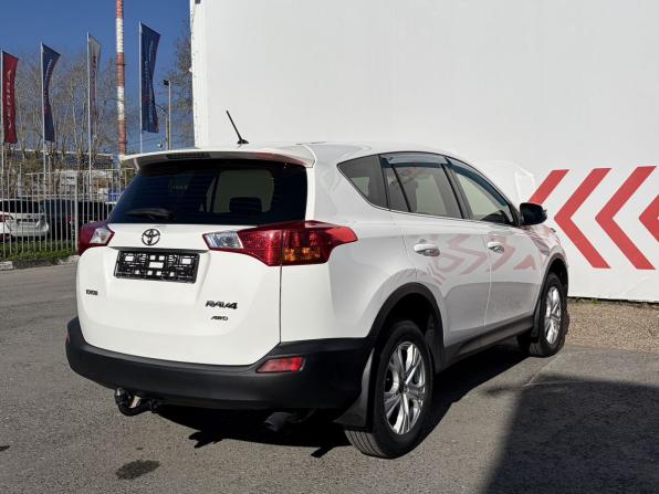 Toyota RAV4 IV (XA40) с пробегом 2015 года, цена 2 300 000 рублей, 130000 км, внедорожник, Автокод Объявления