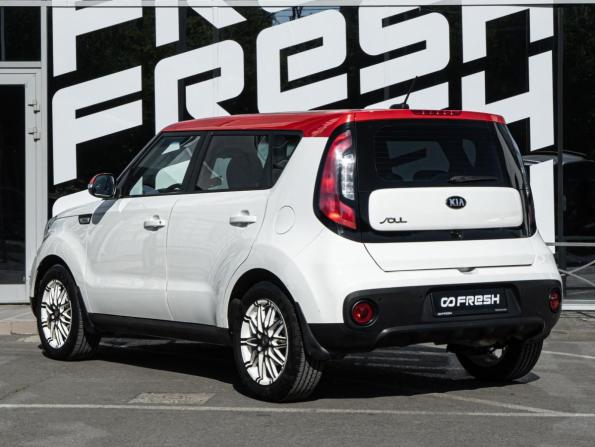 Kia Soul II Рестайлинг с пробегом 2018 года, цена 1 750 000 рублей, 101575 км, хэтчбек, Автокод Объявления