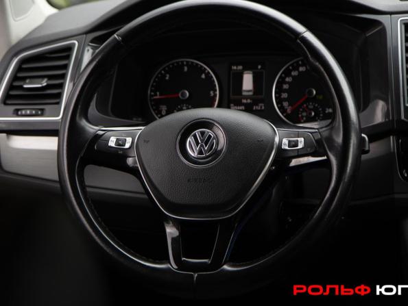 Volkswagen Caravelle T6 с пробегом 2018 года, цена 3 780 000 рублей, 105443 км, минивэн, Автокод Объявления