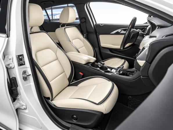 Infiniti Q30 с пробегом 2017 года, цена 3 199 000 рублей, 37126 км, хэтчбек, Автокод Объявления