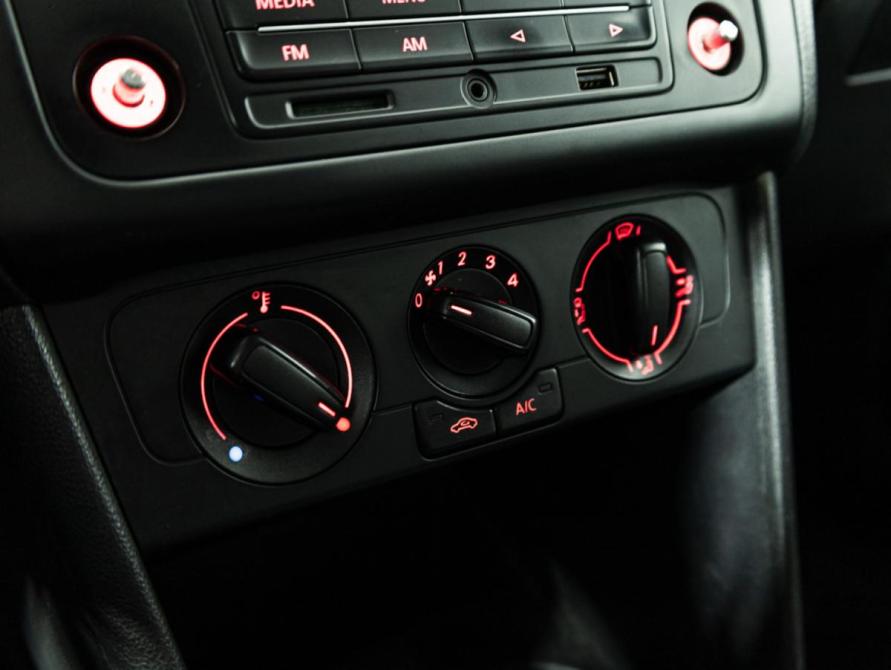 Volkswagen Polo V Санкт-Петербург  - изображение 16