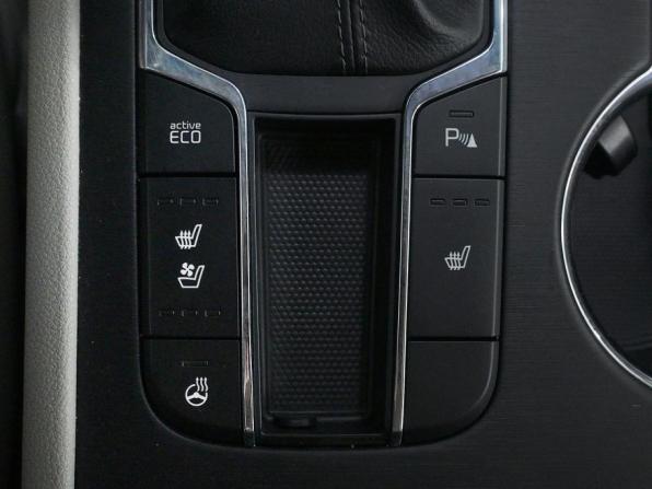 Kia Carnival III с пробегом 2019 года, цена 2 910 000 рублей, 99097 км, минивэн, Автокод Объявления