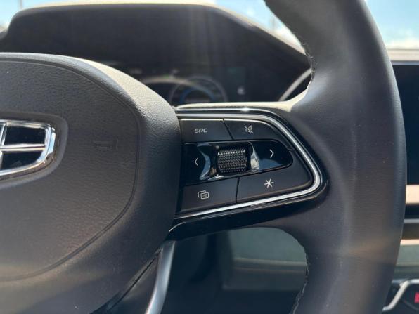 Geely Monjaro I с пробегом 2023 года, цена 3 250 000 рублей, 33500 км, внедорожник, Автокод Объявления
