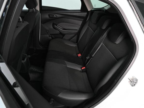 Ford Focus III с пробегом 2012 года, цена 879 000 рублей, 210165 км, хэтчбек, Автокод Объявления