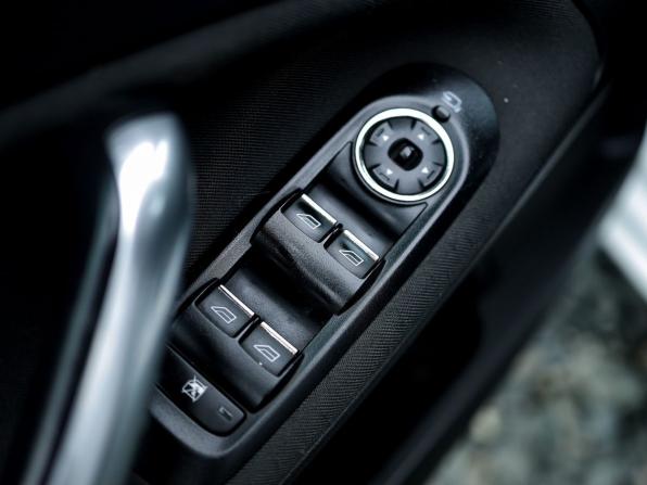 Ford Mondeo IV Рестайлинг с пробегом 2012 года, цена 699 000 рублей, 240114 км, седан, Автокод Объявления