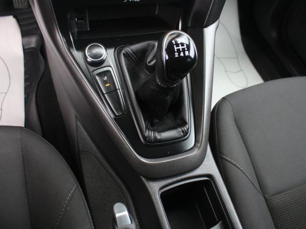 Ford Focus III Рестайлинг с пробегом 2016 года, цена 950 000 рублей, 186768 км, хэтчбек, Автокод Объявления