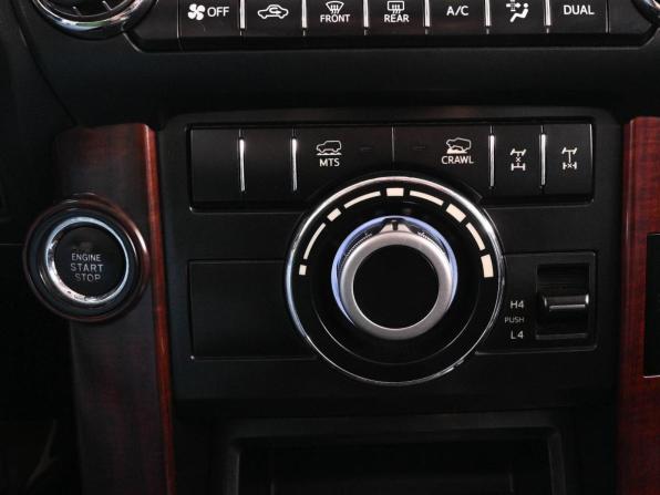 Toyota Land Cruiser Prado 150 Series Рестайлинг 1 с пробегом 2016 года, цена 3 419 000 рублей, 260492 км, внедорожник, Автокод Объявления