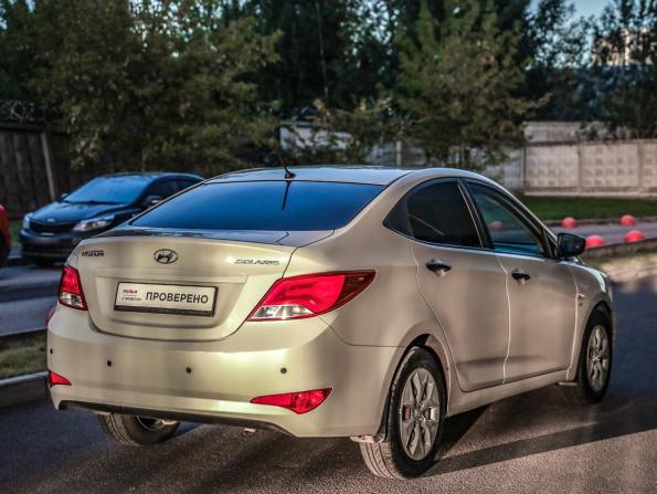 Hyundai Solaris I Рестайлинг с пробегом 2015 года, цена 889 777 рублей, 222000 км, седан, Автокод Объявления