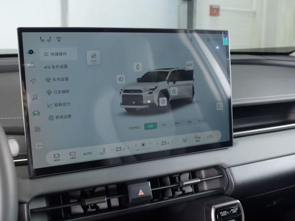 Toyota RAV4 VI (XA60) с пробегом 2025 года, цена 4 169 995 рублей, 21 км, внедорожник, Автокод Объявления